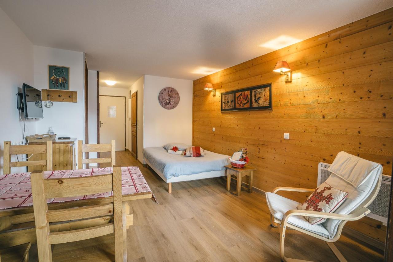 Grand Studio Tout Confort Pour 4 Personnes Brides-les-Bains Kültér fotó